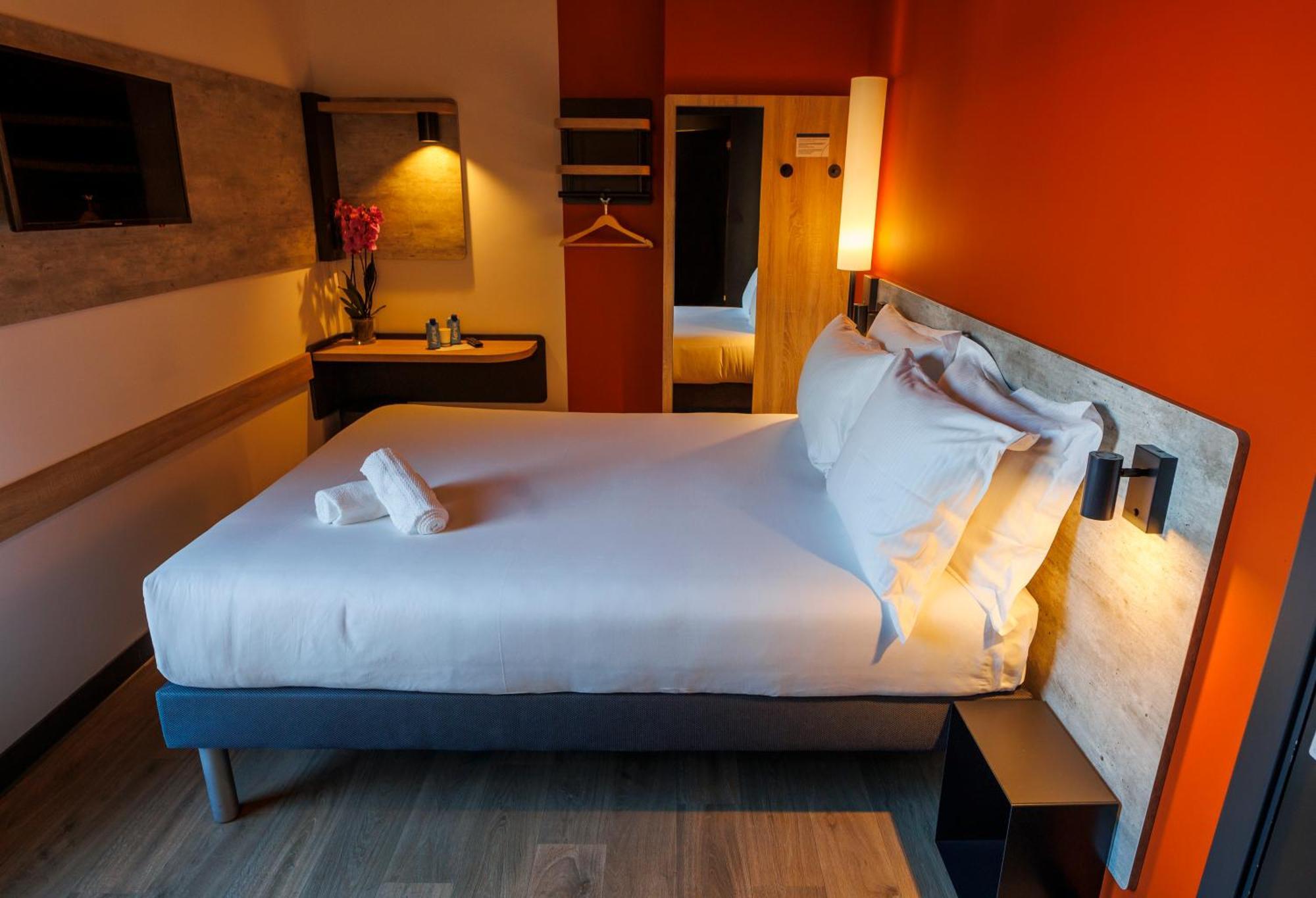 Ibis Budget Logrono Centro Zewnętrze zdjęcie