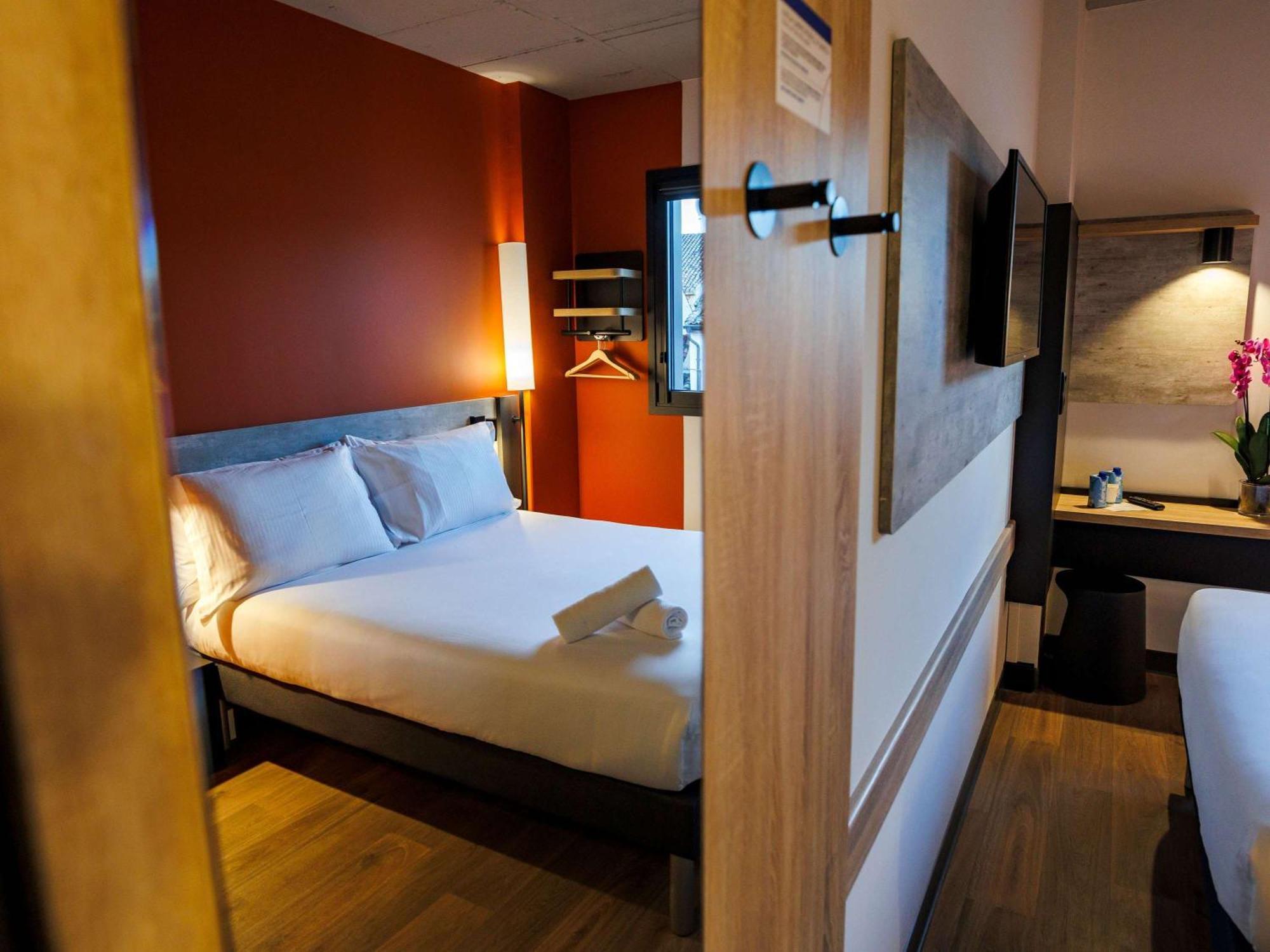 Ibis Budget Logrono Centro Zewnętrze zdjęcie